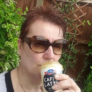 Jen J English's avatar