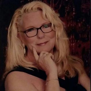 Tina Marie's avatar