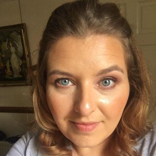 Victoria Barnes's avatar
