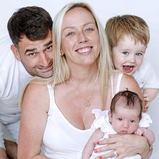 Emily Ayres's avatar