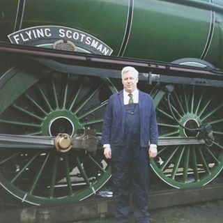 Colin Crisp's avatar