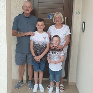 Sandra Fleming's avatar