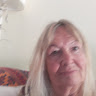 suzi watt's avatar