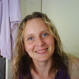 Sarah Keaveney's avatar