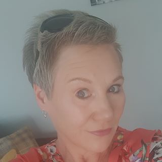 Lisa Clayton's avatar