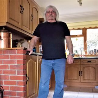 Raymond Eaton's avatar