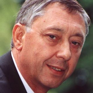 Roger Pavitt's avatar