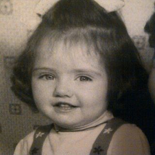 Angela Cliff's avatar