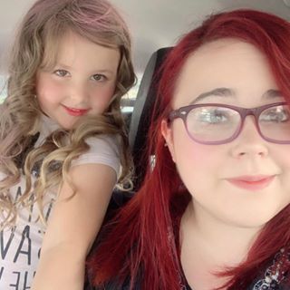 Sarah Louise's avatar