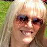 Angela Robertson's avatar