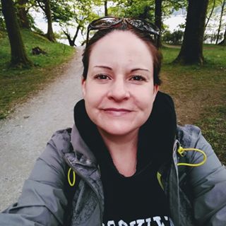 Rachel Mills's avatar