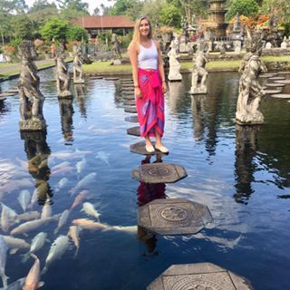 Laura Tyzack's avatar