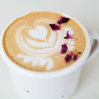 Louise Hunt's avatar