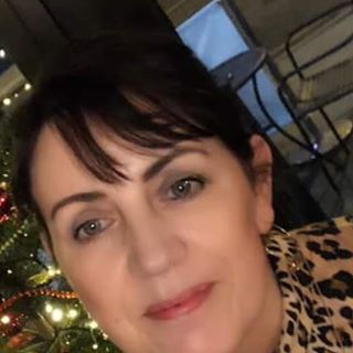 Deborah Bell's avatar