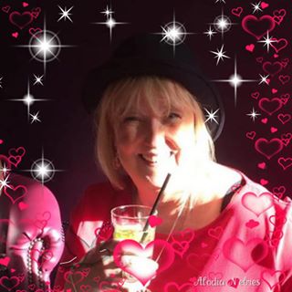 Shelagh Brown's avatar