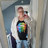 Louise Lacey's avatar