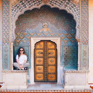 Rebecca Oakley's avatar