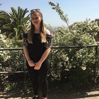 Katie Arnold's avatar