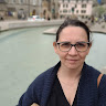 Caroline Tavares's avatar