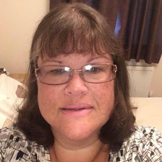 Sarah Burch's avatar