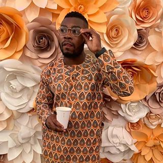 Josh Olowoyo's avatar