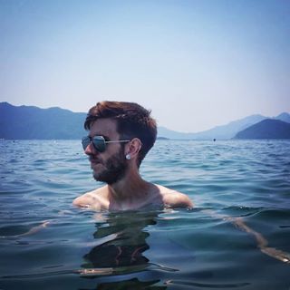 Lyndon Grimshaw's avatar