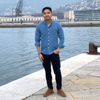 Robin Astrero's avatar