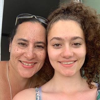 Julie Ravariere-Moakes's avatar