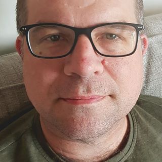 Simon Tamworth's avatar