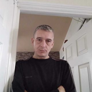 Robert Toms's avatar