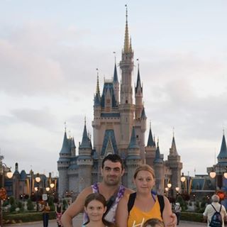 Samantha Leach's avatar