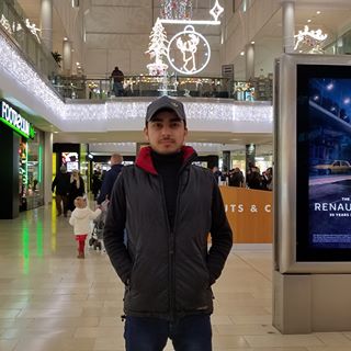 Naveed Ahmed's avatar