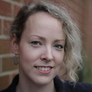 Christina Cooper's avatar