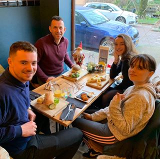 Debbie Whiteley's avatar