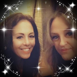 Julie Ellis's avatar