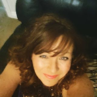 Karen Tozer's avatar