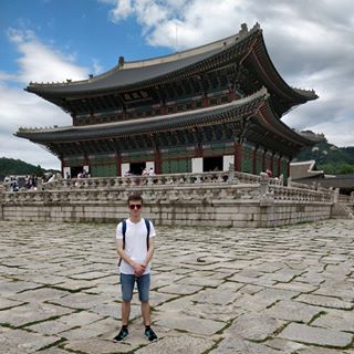 Henry Davies's avatar