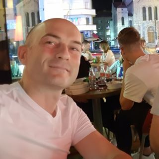 Vladimir Maric's avatar