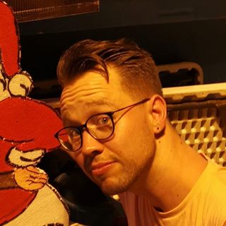 Simon Hunter's avatar