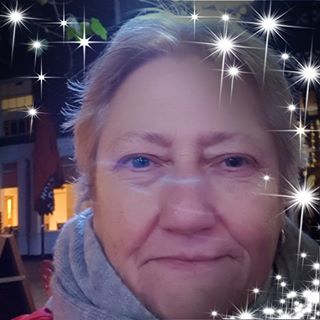 Imelda Eaves's avatar