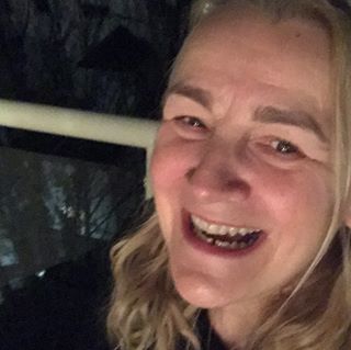 Debra Fraser's avatar