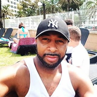 Julian Taylor's avatar