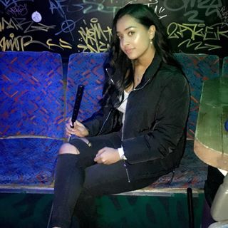 Simran Kaur's avatar