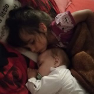 Ana-Maria Manof's avatar