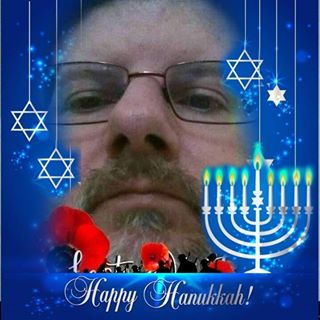 Jonathan Jones's avatar