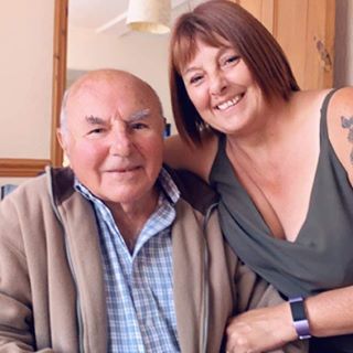 Linda Cooper's avatar