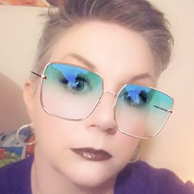 Rowena Hoult's avatar