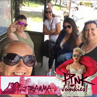 Emma Johnston's avatar