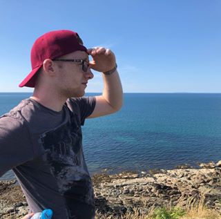 Daniel Holmes's avatar