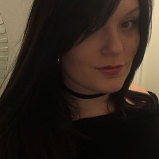 Laura Marie's avatar